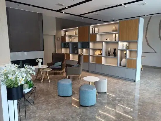 Homeinn (Xuzhou Feng County Zhongyang Avenue Wuyue Plaza Store)