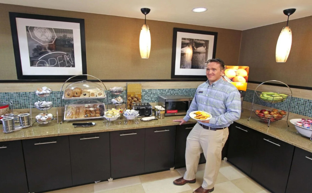 Hampton Inn Birmingham Colonnade