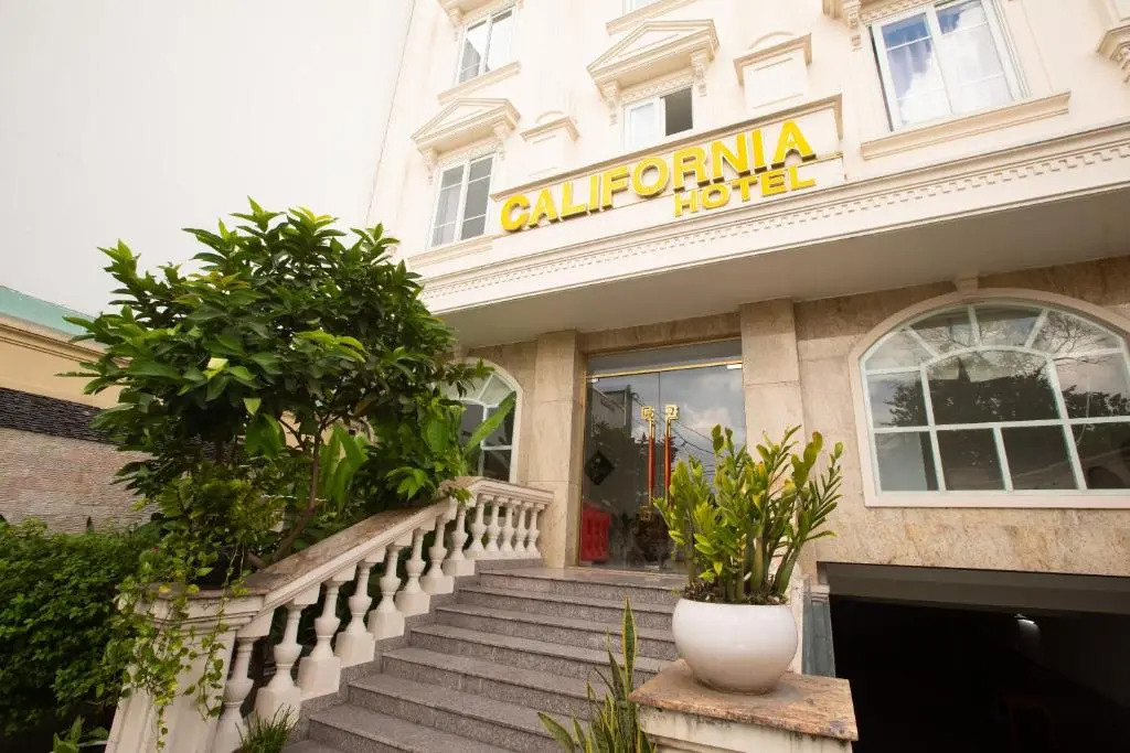 California Saigon Hotel