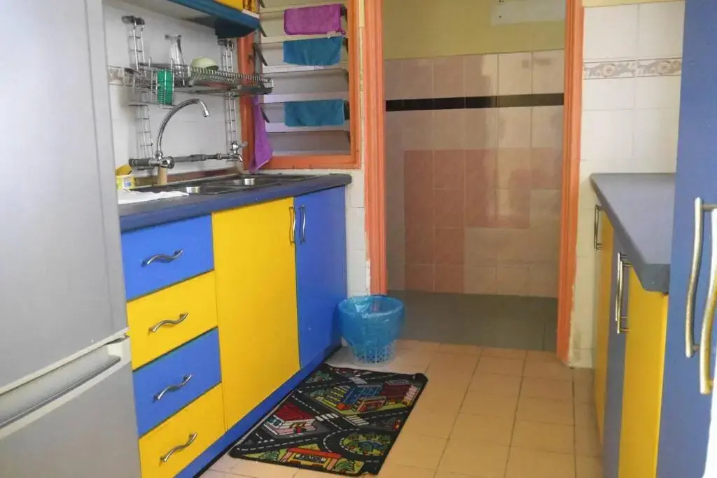 Colourful homestay - (near jeti sky mirror)