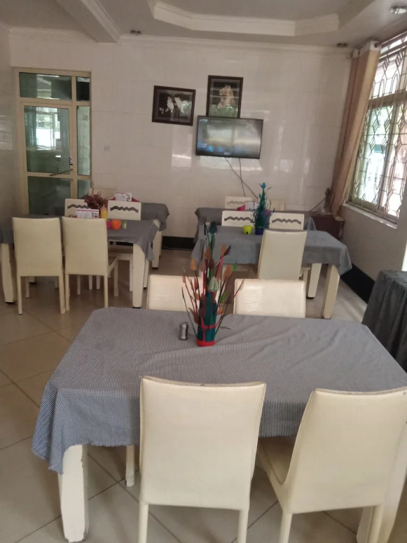 Holmand Hotel