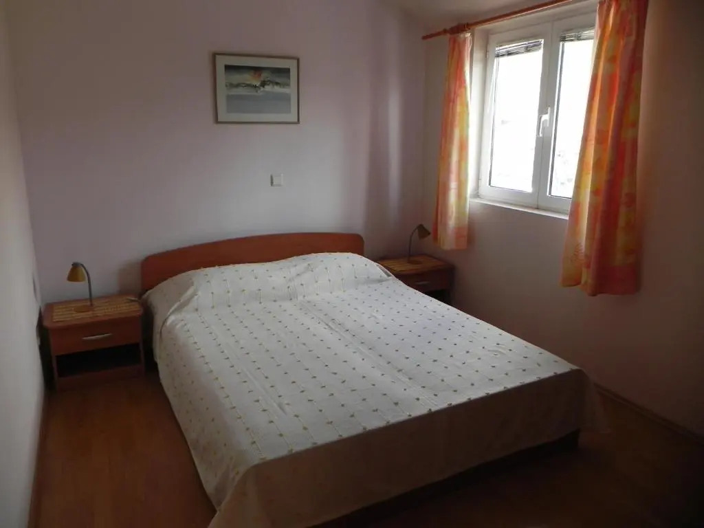 Apartments Trogrlić