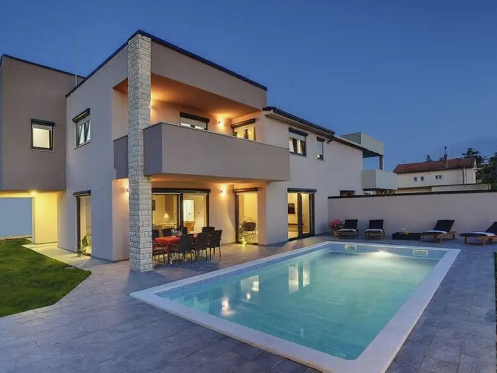 Super Modern Villa With Private Pool