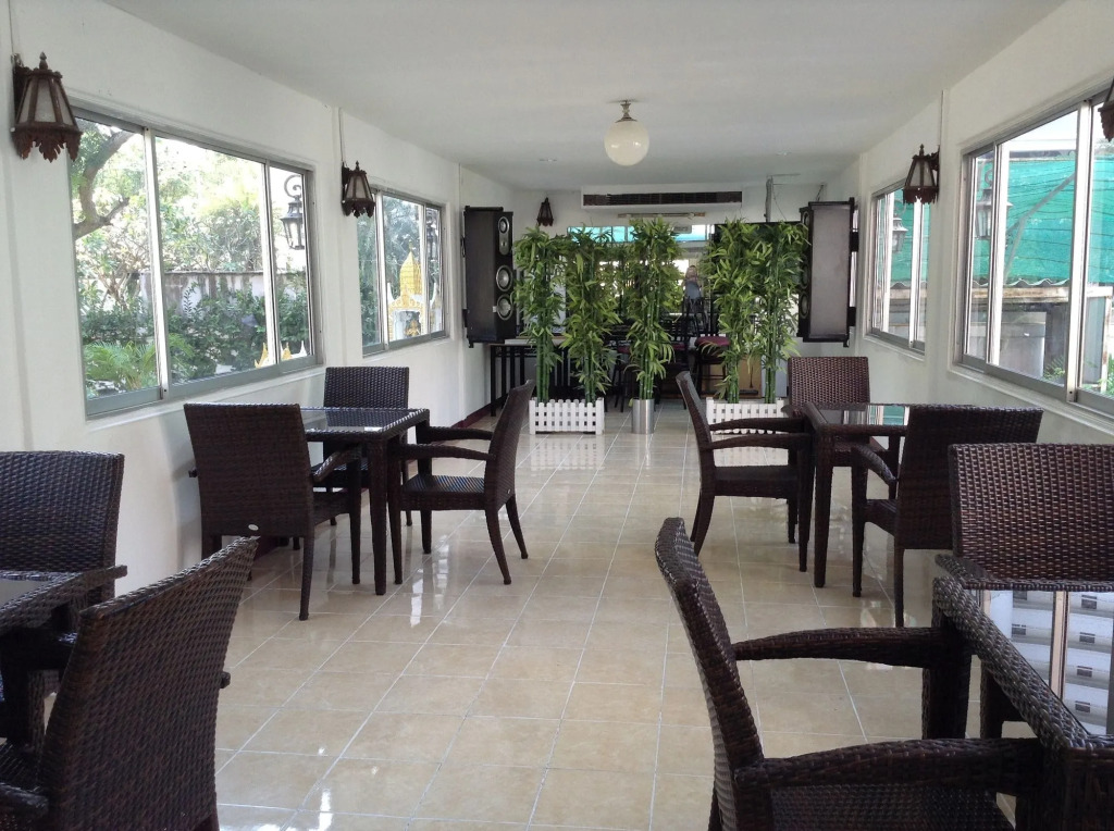 Jomtien Cozy Inn