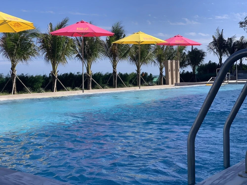 Bờ Biển Vàng Resort