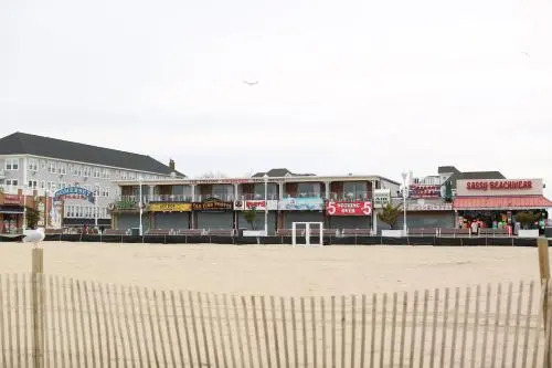 The Colony Apartments