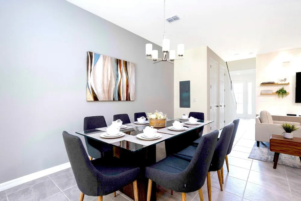 2182 FMP - 4BR Luxury Townhome Pool Disney