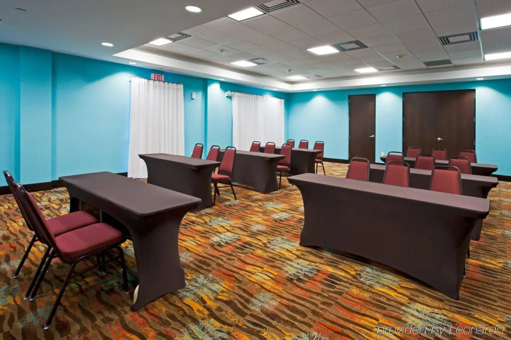 Holiday Inn Express Hotel & Suites Fort Lauderdale Airport/Cruise Port by IHG