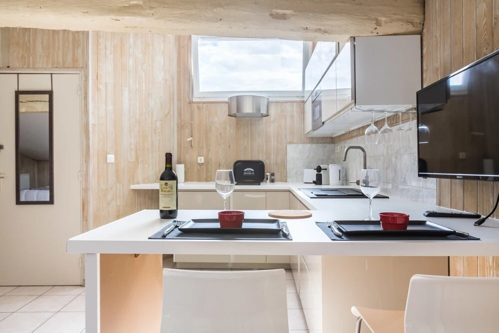Lovely Attic Studio in Capucins