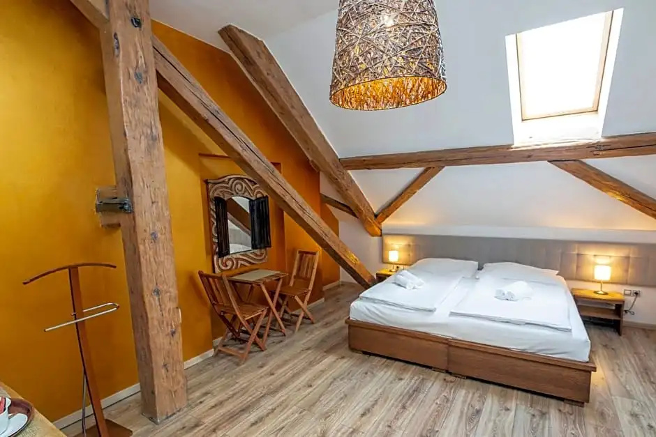 In Spirit, hotel v Rožnovském pivovaru - Pivní Lázně, Wellness & Čokoládovna