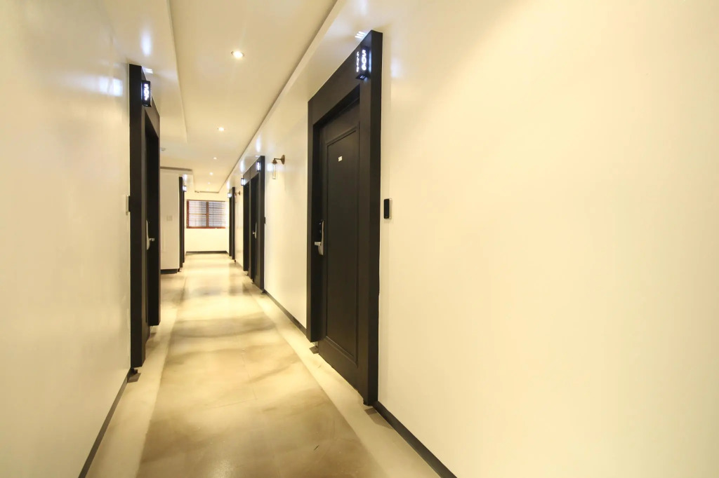 Gray Hotel