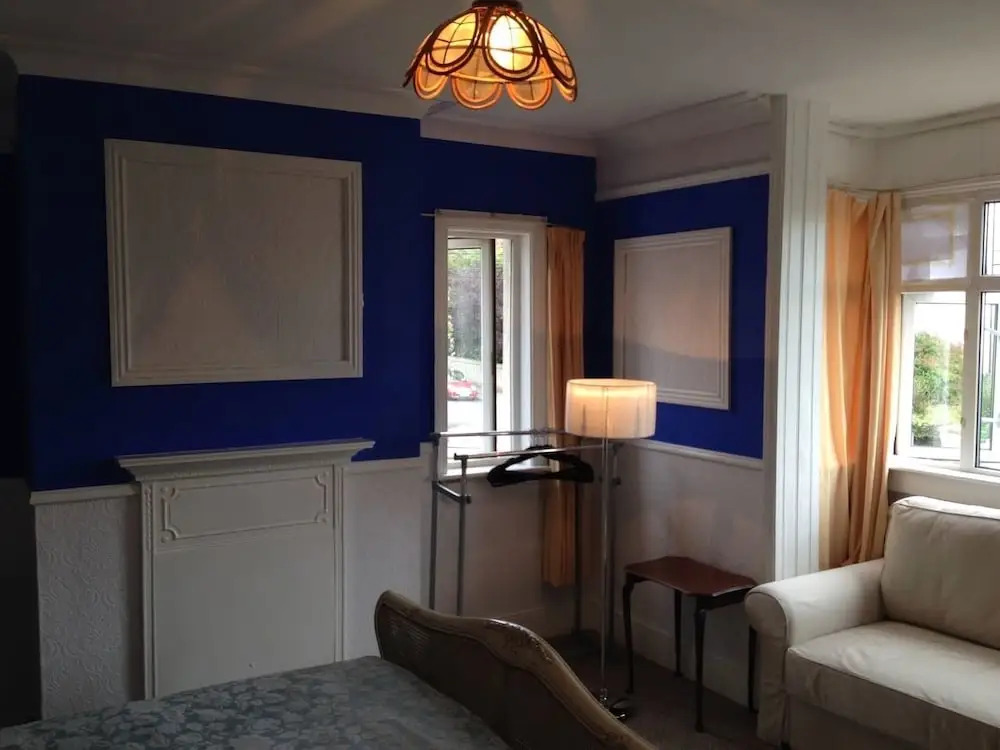 Monkstown Villa