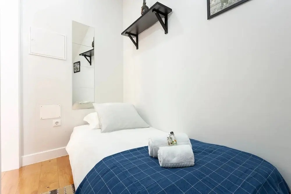Alfama Spacious 2-Bed Near Feira Da Ladra