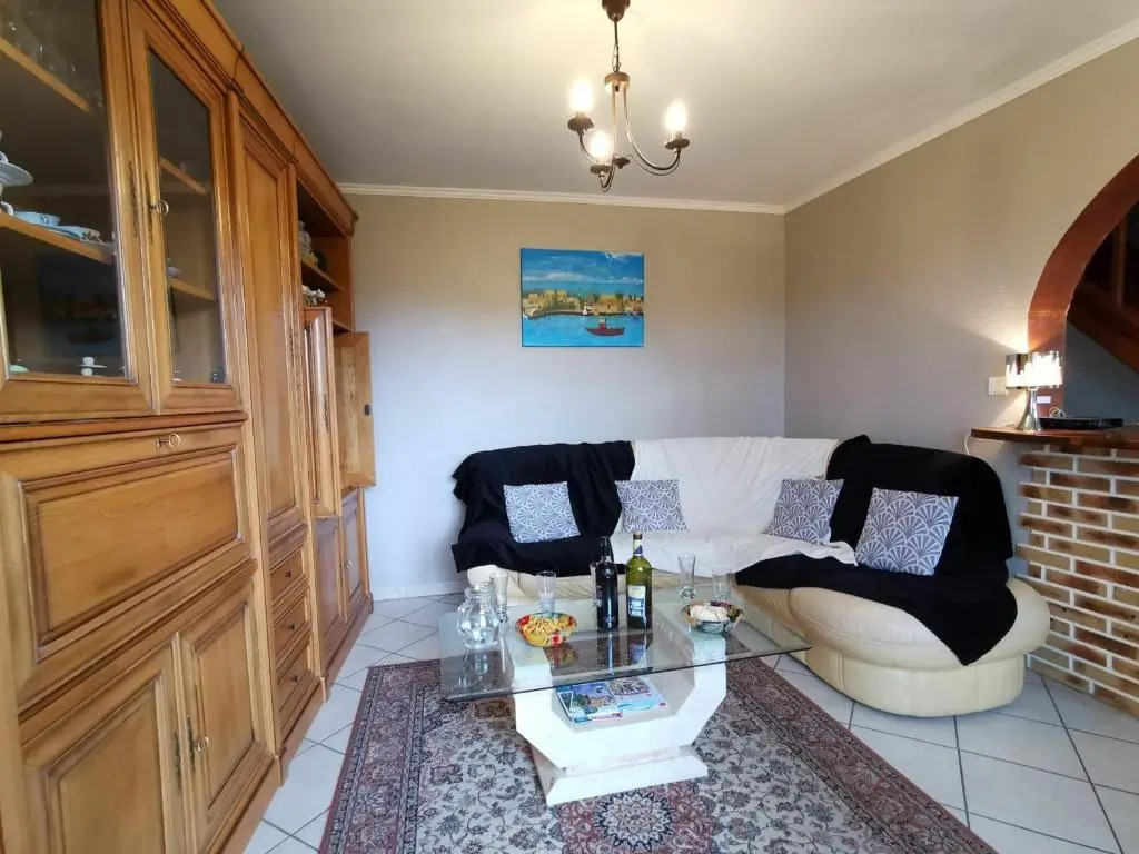 Maison familiale au cœur de la Haute-Loire - Randos et découverte du Puy-en-Velay - FR-1-582-322