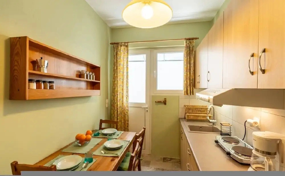 Cozy Apartment in Faliro