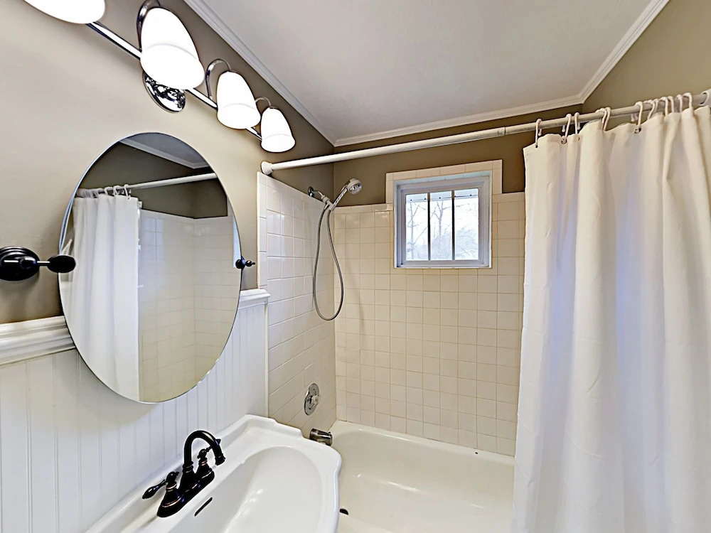 40 Fletcher - 3 Br Home
