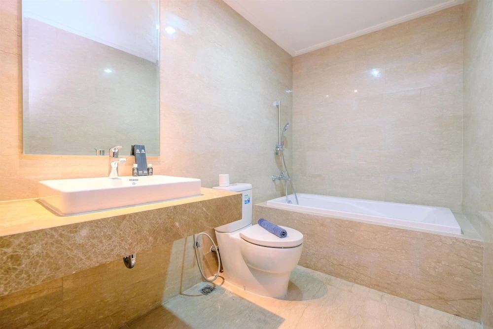 Modern Look And Comfy 2Br At Menteng Park Apartment