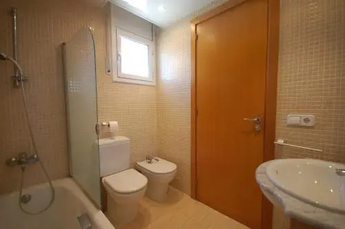 Lets Holidays Big Terrace House and 2 Parking