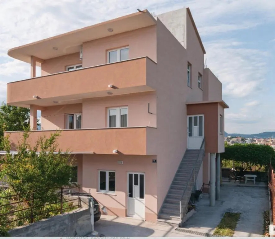Apartments Tomic