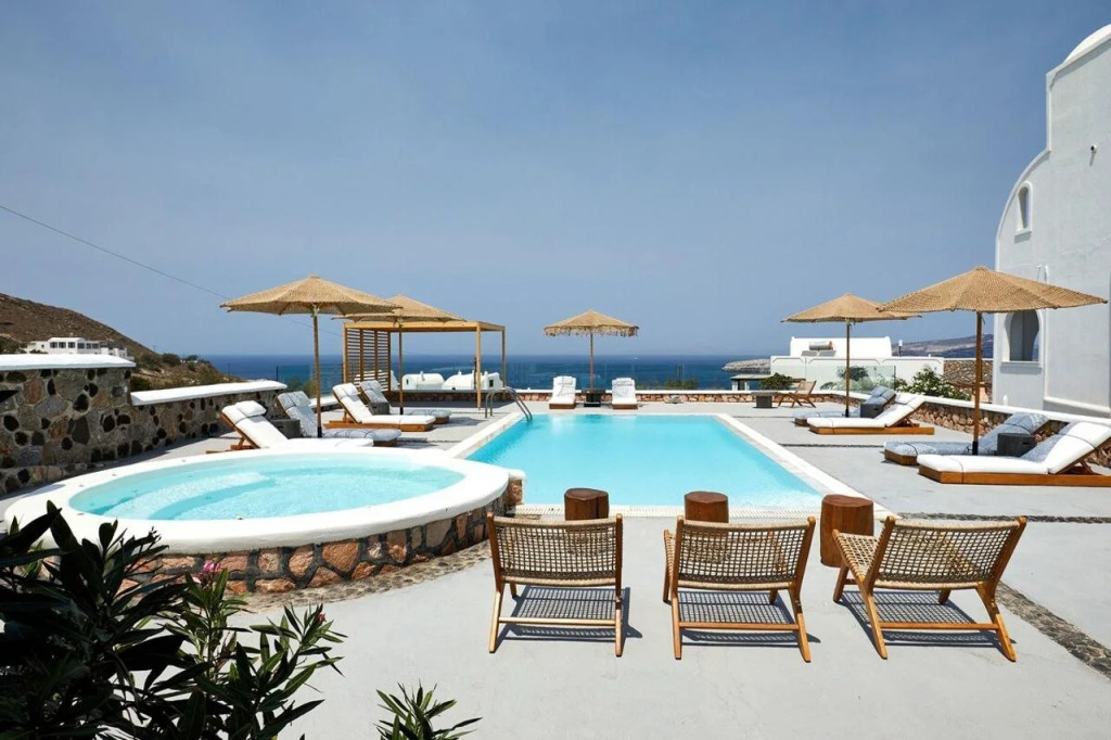 Nuvia Suites