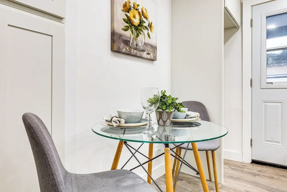 Extended Stay in LA! Cozy Home 3 Mi to Downtown