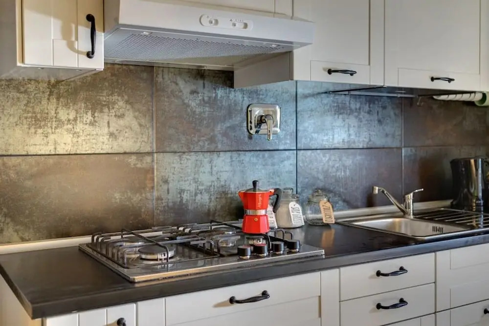 Modern & Charming 3 bed Flat in Central Location