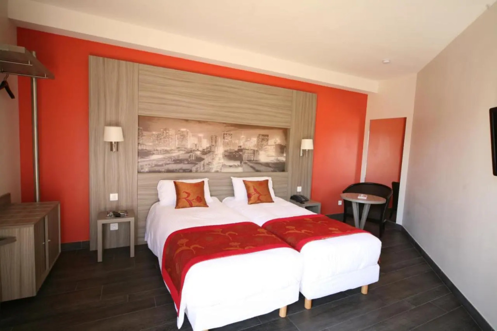 Charme Hôtel, Montbéliard Sud
