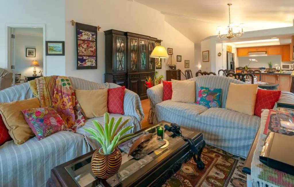 Villas of Kamalii 37-stately townhouse with AC, by golf, with pool, BBQ, hot tub