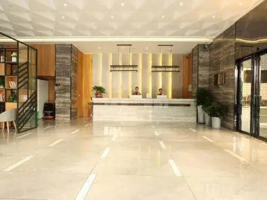 Xian Hotel (Hezhou Municipal Plaza Store)