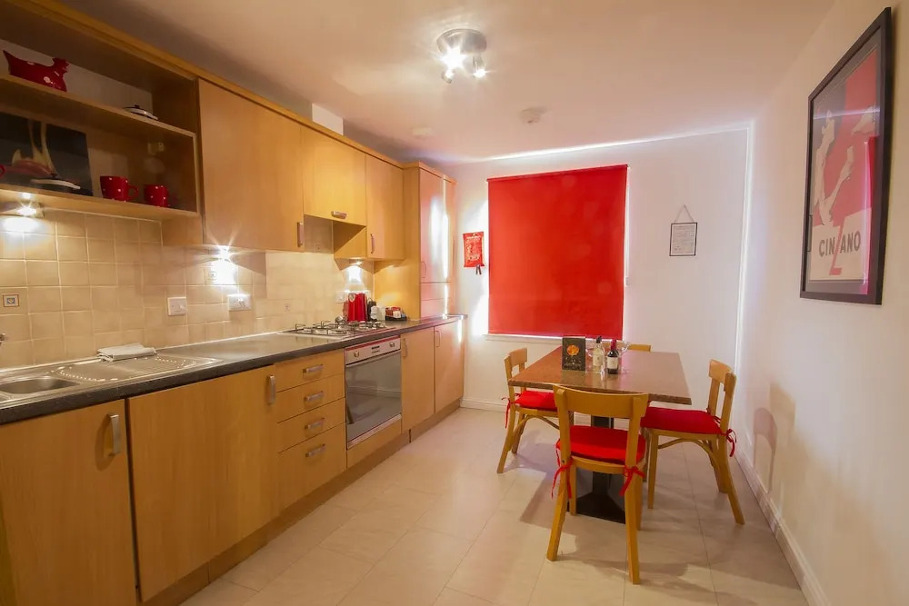 Riverside Gardens Apartment