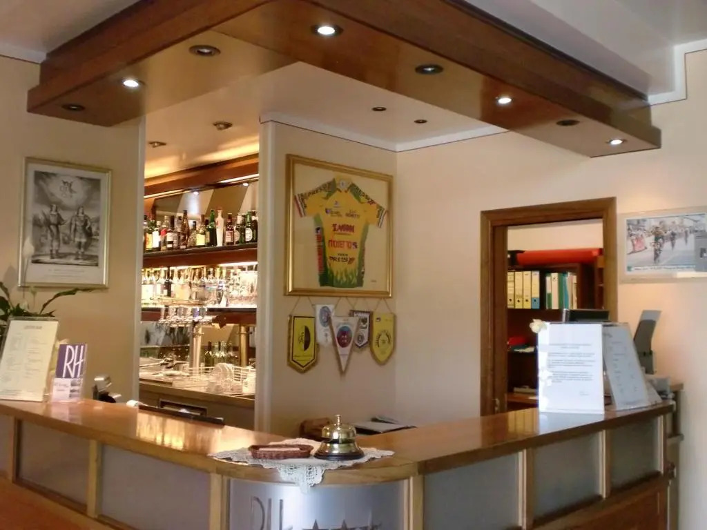 Rometta Hotel