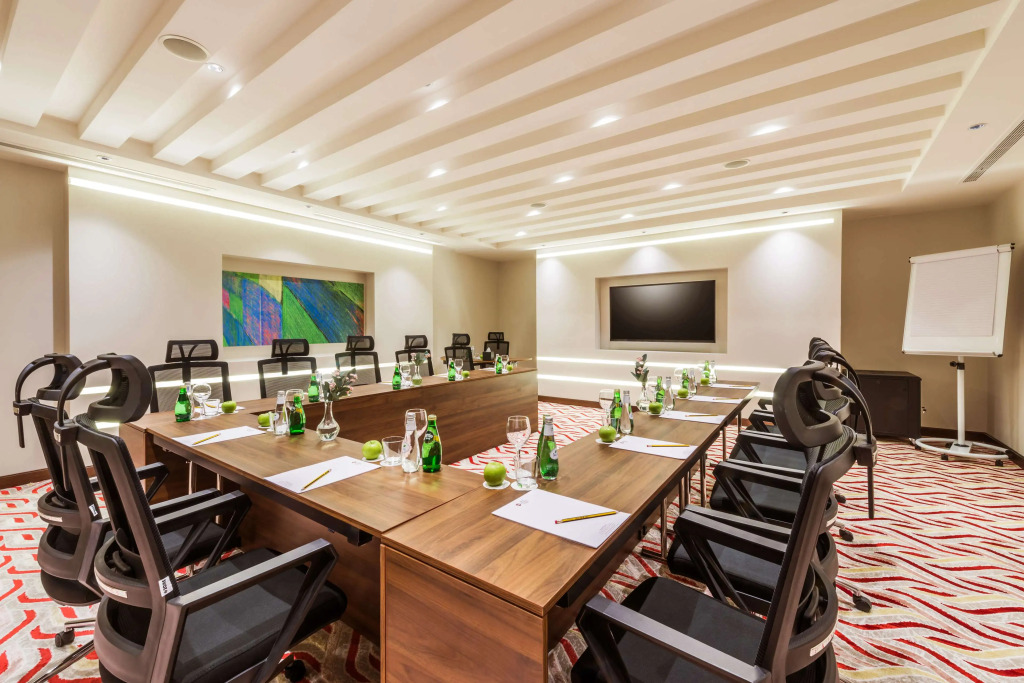 Best Western Plus Al Qurayyat City Center