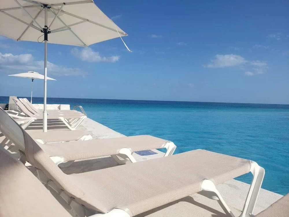 Beach and Ocean Front Apartments Cancun