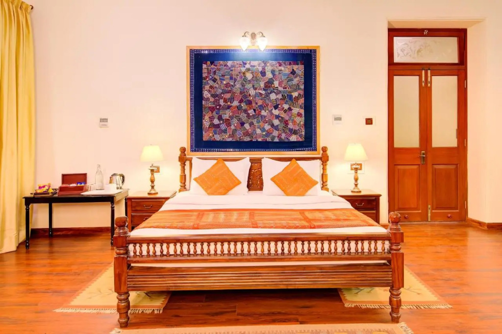 WelcomHeritage Shivavilas Palace, HAMPI