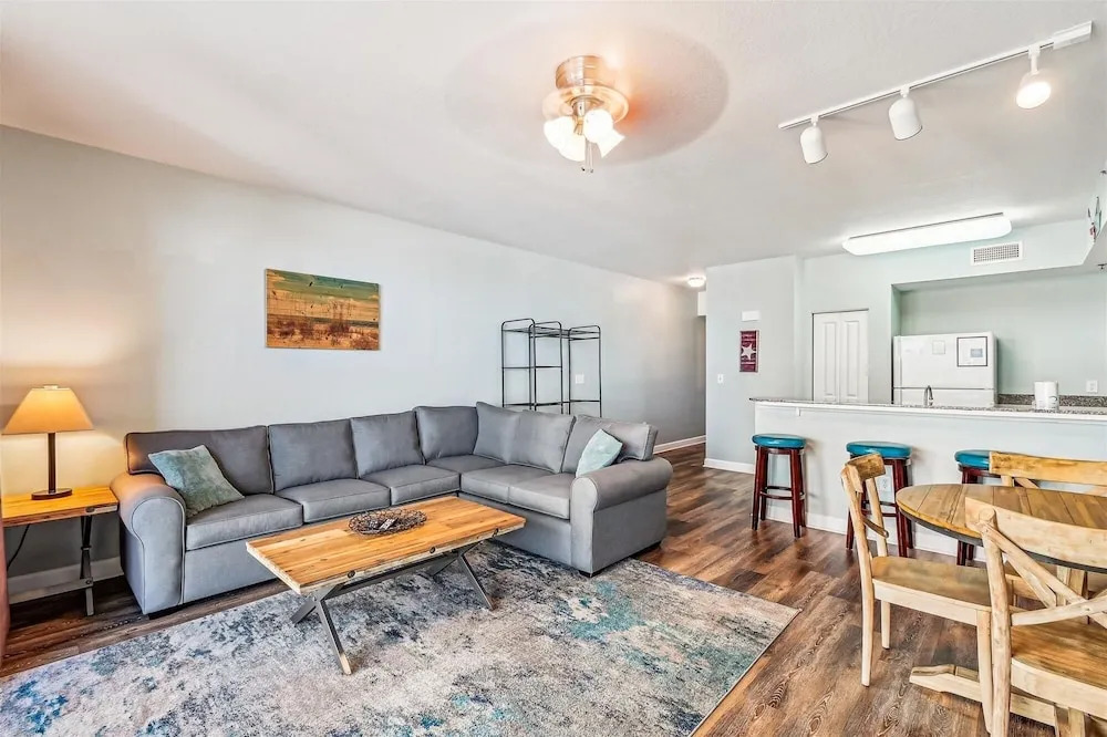 Shores Of Panama 325 - 3rd Floor, Updated, Free Fun! Sleeps 6. 1 Bedroom Condo by RedAwning