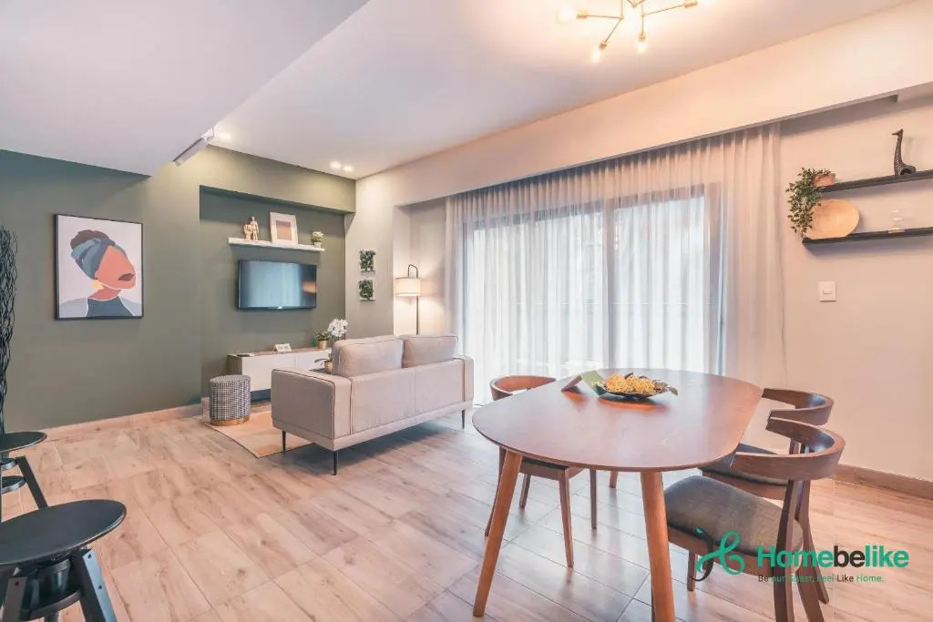 Flat in Regatta II 306