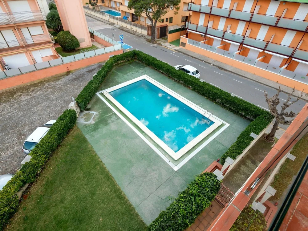 Picturesque Holiday Home in L'estartit With Swimming Pool