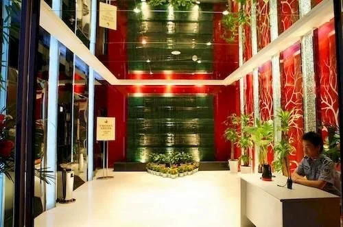 Shengjing Yijia Hotel