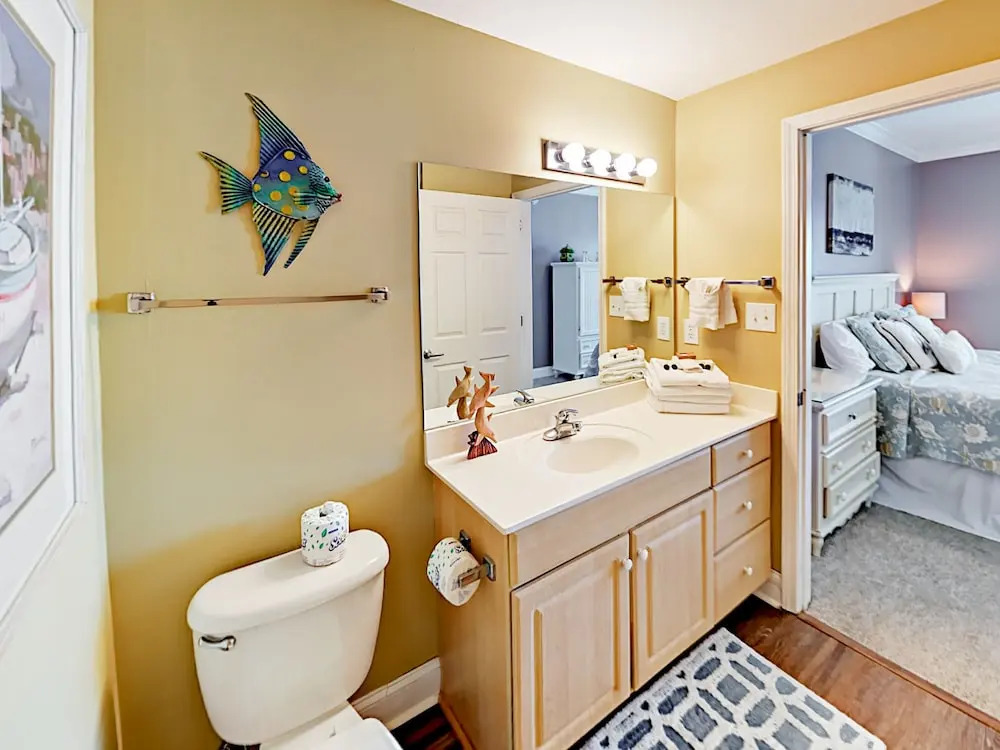921 W Beach Blvd Condo Unit 705 2 Bedrooms 2 Bathrooms Condo