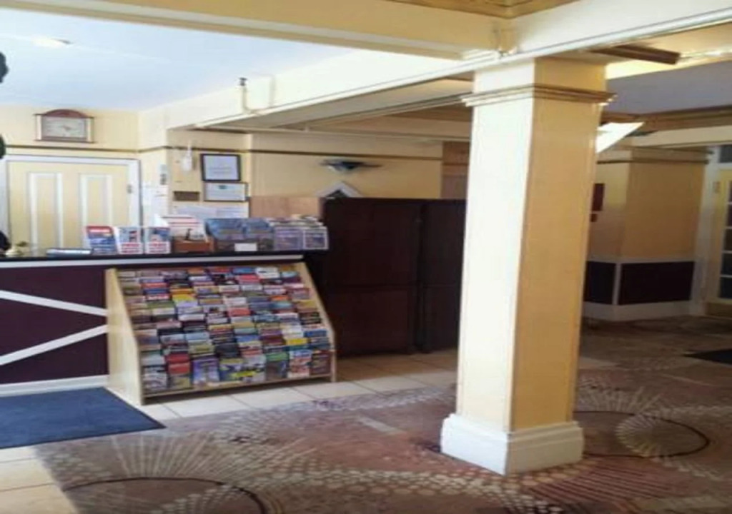 Layne Hotel