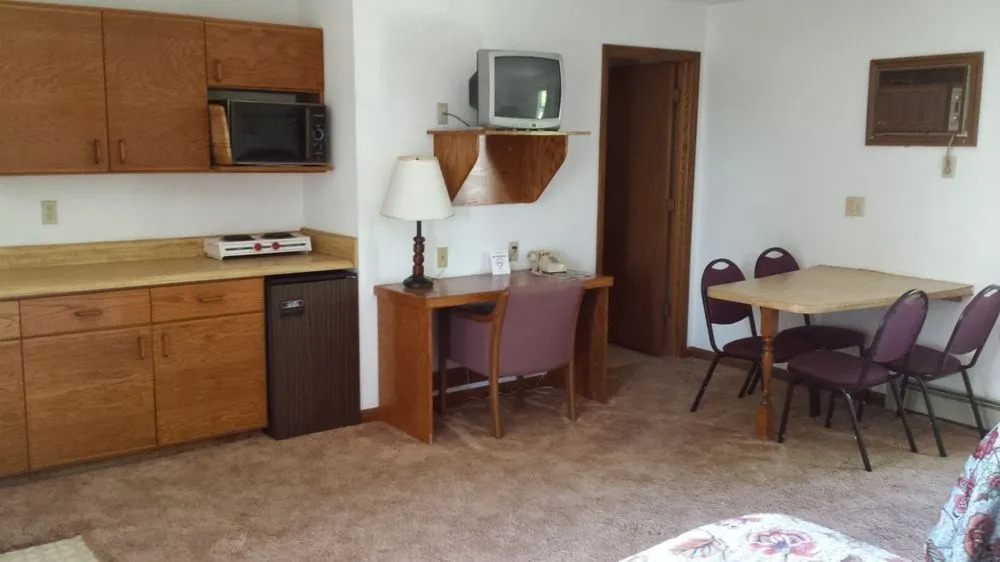 Cool City Motel