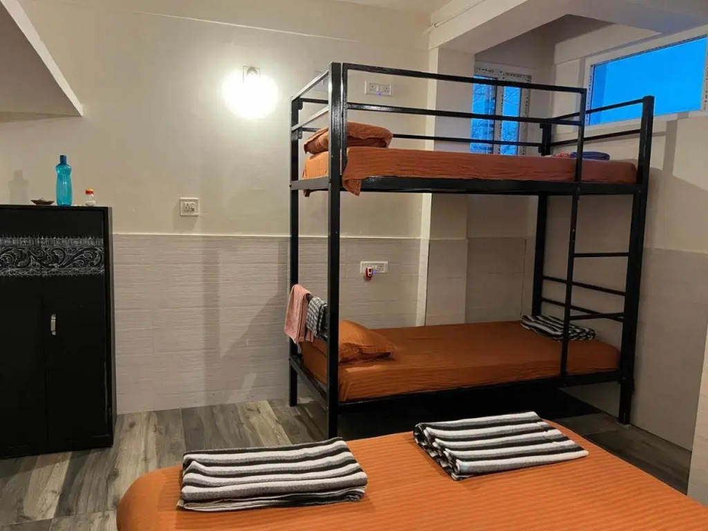NIRMAN HOMESTAY 5 minutes walk to beach