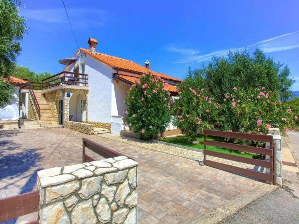 Apartment Ankica