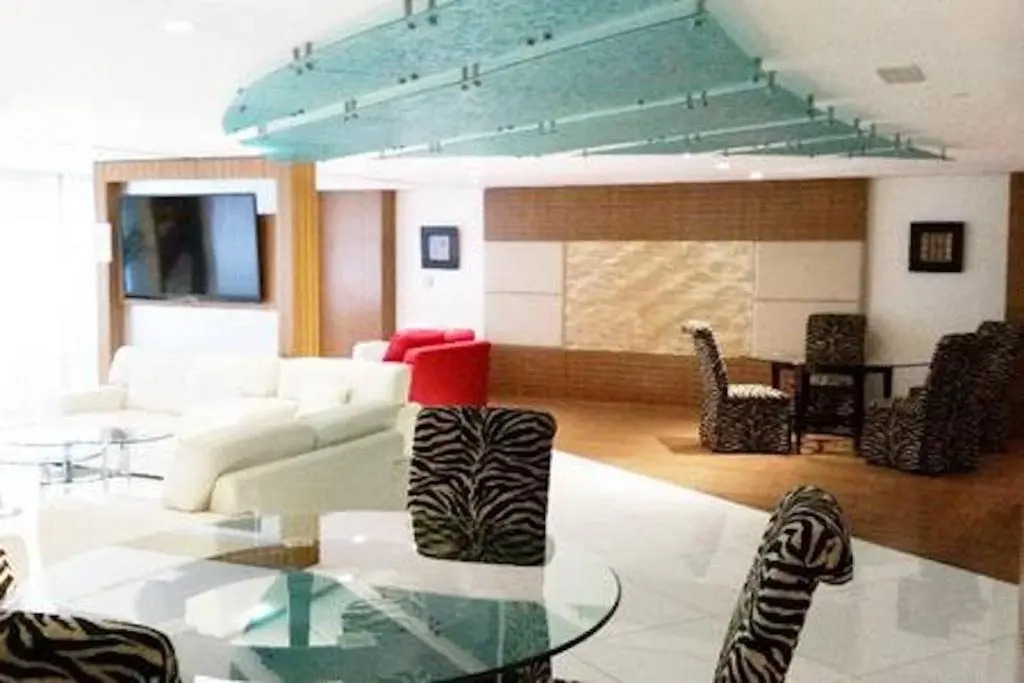 RH- Lake Terrace, Cluster D, JLT, 1BR near Metro