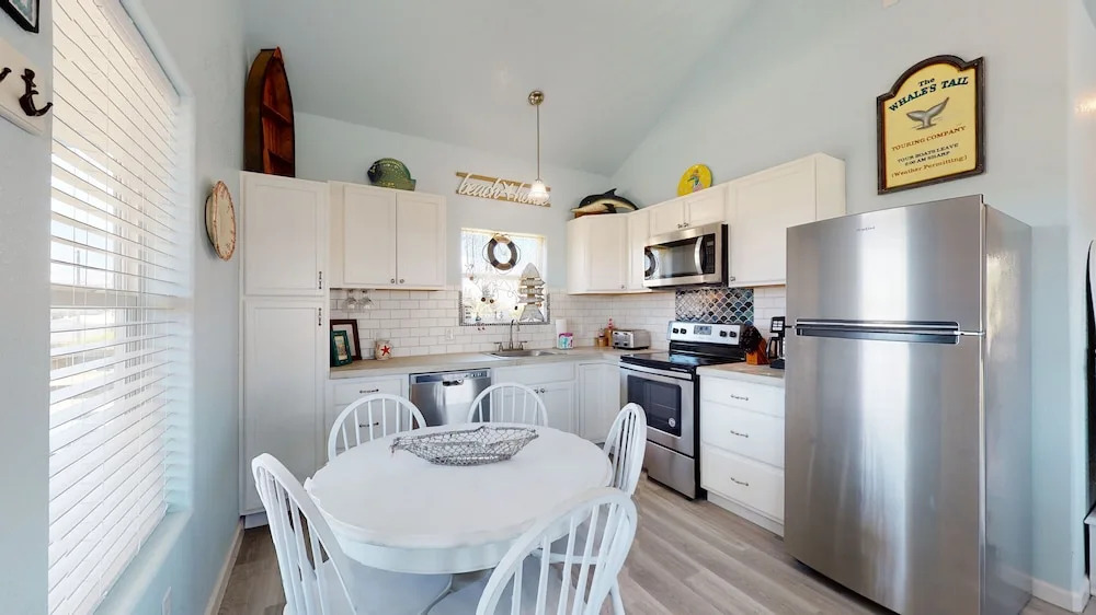 Warm Breezes 2 Bedroom Home
