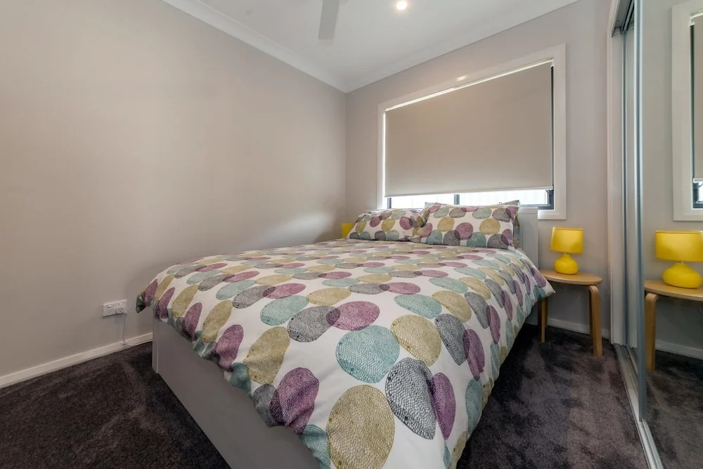 Tomaree Road, 19A 'The Villa'