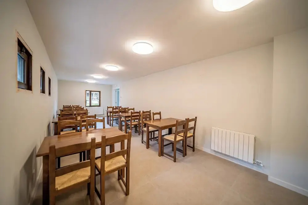 Aran Hostel