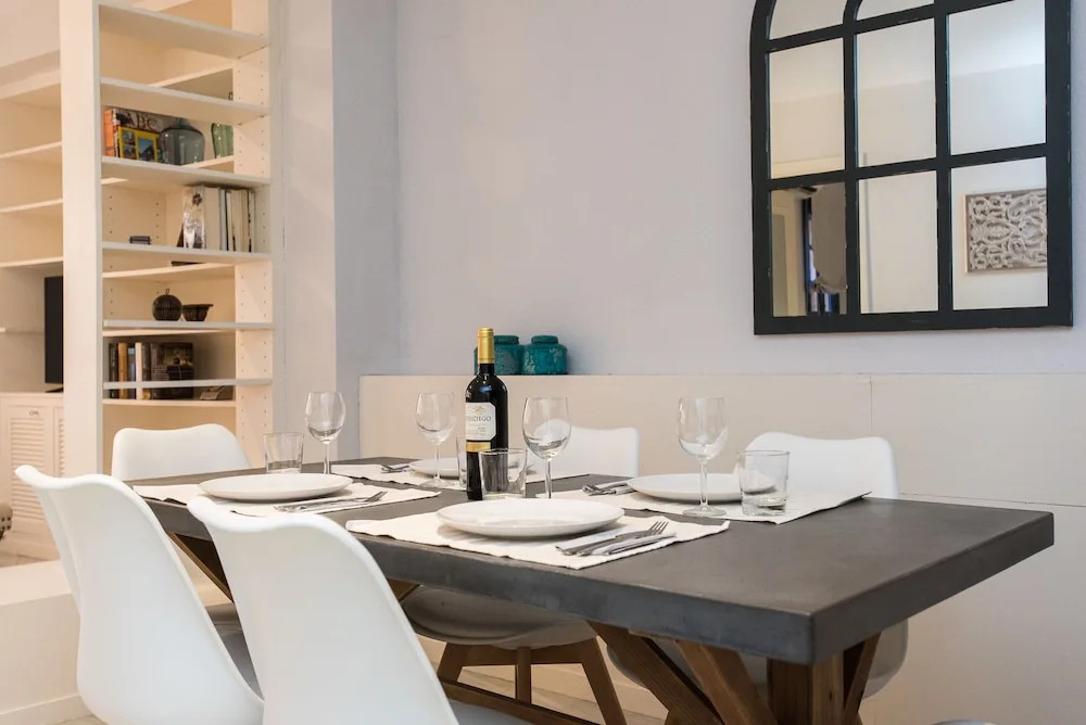 HommyHome Cerrajería - Superb Apartment