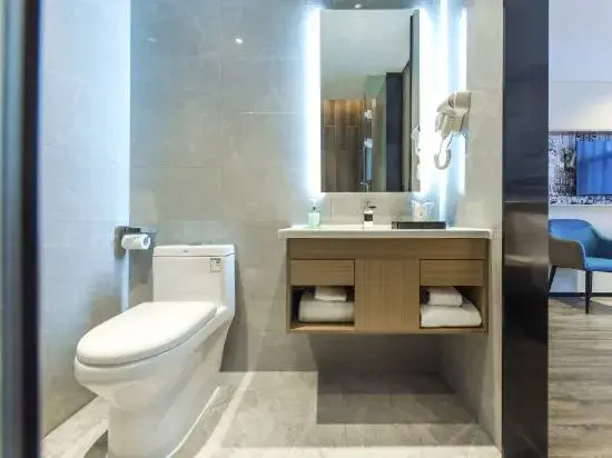 City Comfort Inn Hotel (Chongqing technology and business university)