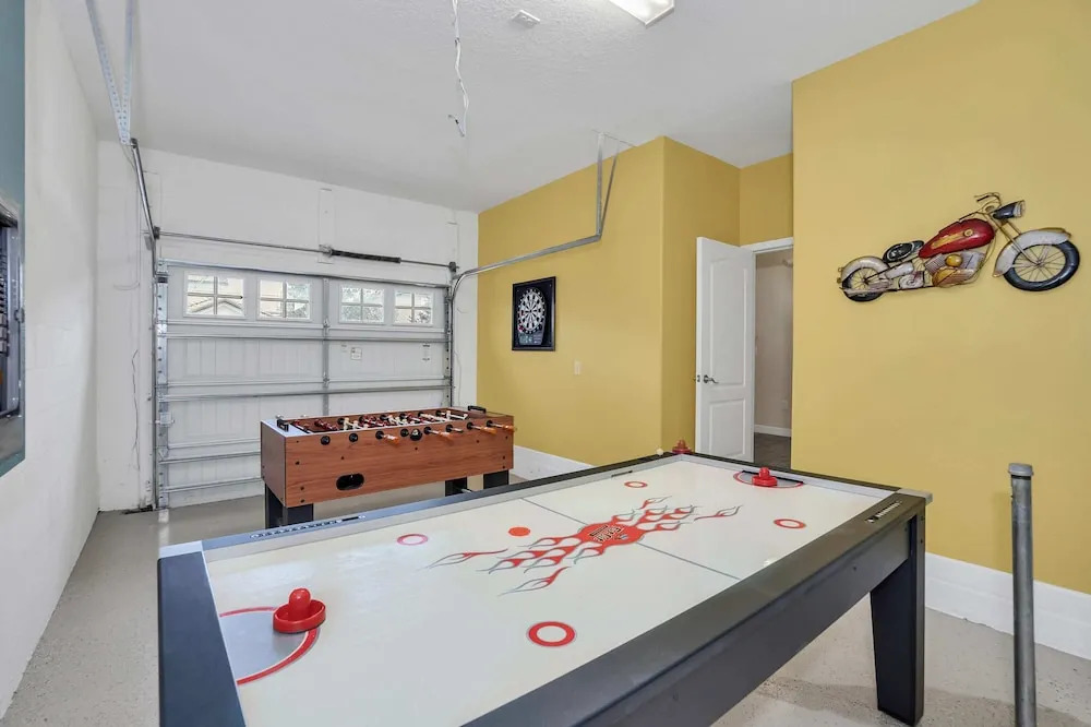 Modern Home, Big Pool Area Near Disney, CDC Cleaning 4cg456